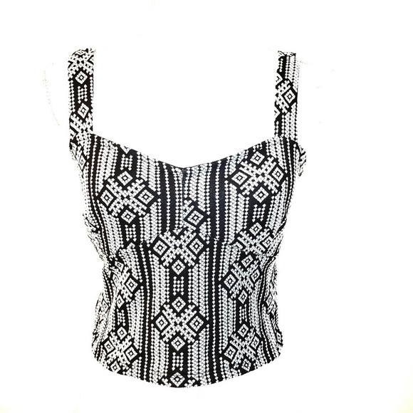 Ginger G B&W Tribal Geometric Print Crop Top - Picture 1 of 5
